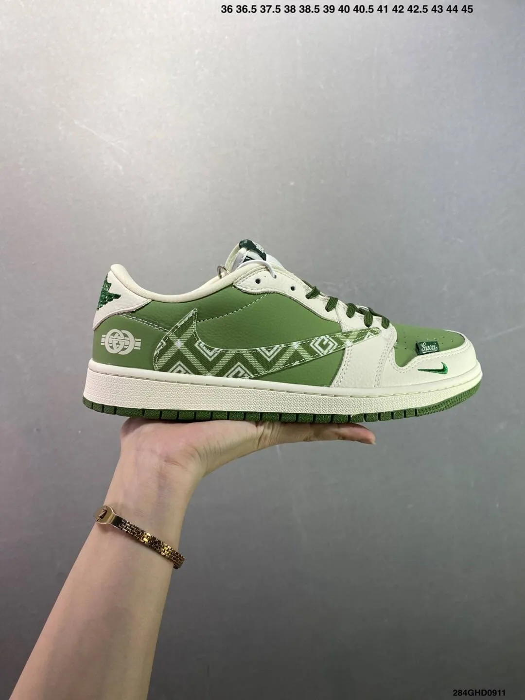 Nike & Adidas & Jordan & NB